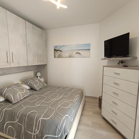 Coquet 2 Pieces Entierement Renove Et Climatise Apartamento Cannes Exterior foto