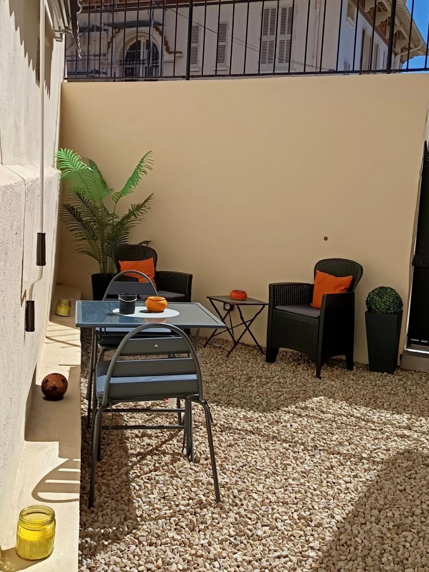 Coquet 2 Pieces Entierement Renove Et Climatise Apartamento Cannes Exterior foto