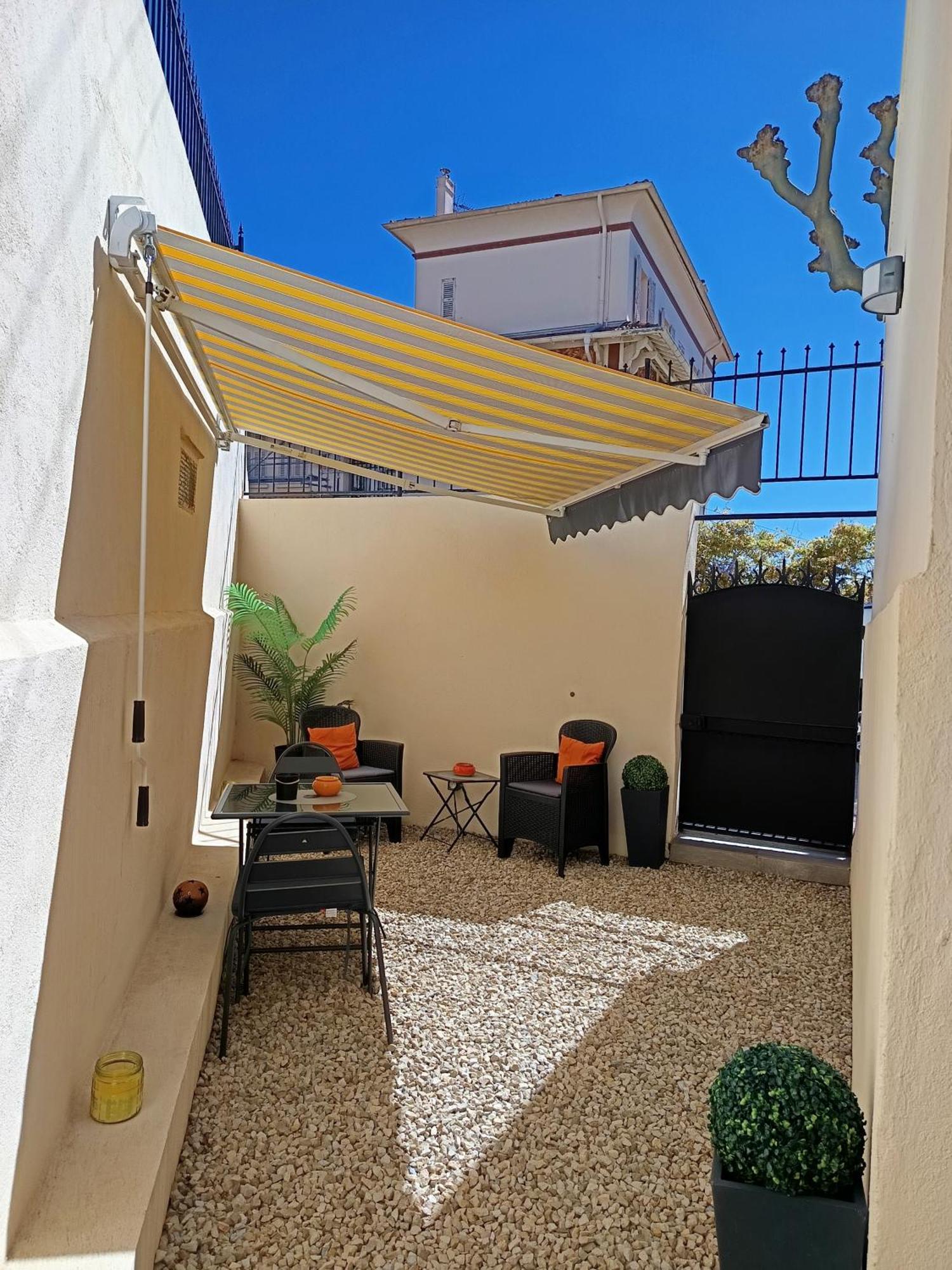 Coquet 2 Pieces Entierement Renove Et Climatise Apartamento Cannes Exterior foto